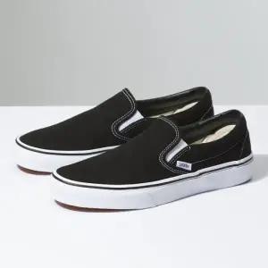 [롯데백화점]반스 코어클래식 Slip-On 솔리드 슬립온 VN000EYEBLK1