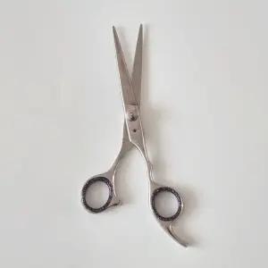 헤어커트가위 420J2스틸 셀프미용가위 17.8cm 헤어컷/가위/틴닝/머리카락/셀프/숱치기/도구/정리/가정용