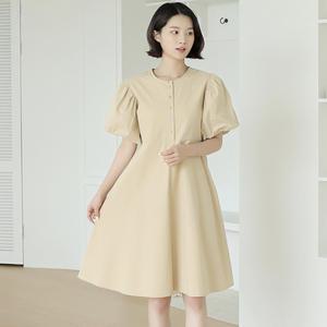 [빼빼] 자체제작 숄더퍼프 버튼디테일 미디 원피스