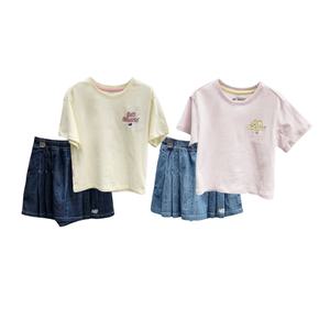 2025 SS 뉴발란스키즈 PLAY DENIM 일러스트 반팔 데님 스커트 셋업 NK9YF2504G