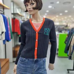 베네통/애플아울렛/토끼 자수 케이블 슬림 가디건/BAKC10341