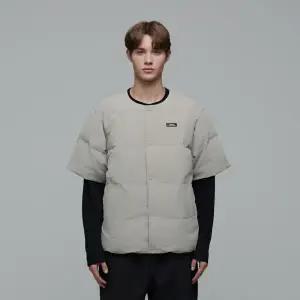내셔널지오그래픽 N244UDW921 헤론 U넥 경량 구스 다운 반팔 점퍼 BEIGE