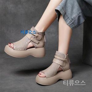 여자 합성피혁 6cm 키높이 통굽 샌들 하이탑 펀칭 티류으스