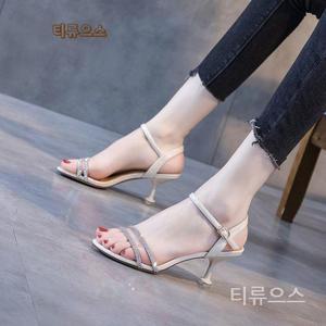 고급 예쁜 여성샌들 미들힐 5cm 스텔레토 일자 스트랩 버클 큐빅 패션 토오픈 티류으스