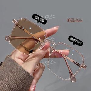 줌 돋보기 독일스마트줌안경 블루라이트 차단 노안경 방사선 방지/피로 방지 뿔테
