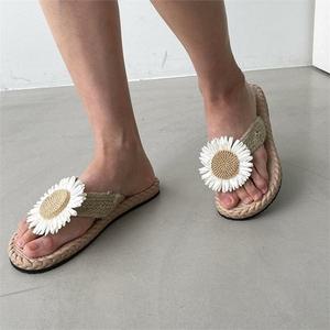 [오노마] ONM 라탄신발 여행신발 데일리 여름 슬리퍼 플라워장식