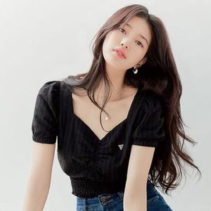 [게스][게스본사] 하트넥 스모킹 반팔 블라우스 YN2W3260