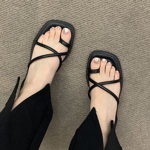 더구두 스퀘어 엄지 스트랩 쪼리 샌들 슬리퍼(3cm)-6271