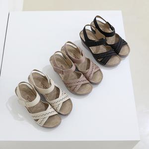 제이슈 펜니 경량 큐빅 스트랩 통굽 샌들 7cm