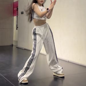 트렌디 멋진 아동방송 댄스복 재즈 댄스 힙합 걸그룹 걸스힙합 연습복 크롭 나시 팬츠