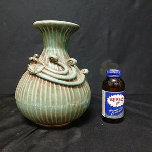 명대 양각 줄무니 청자 화병 길이15cm ,높이26cm 단초마을 골동품/수집품/앤틱