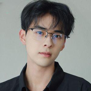 서초동 이종석안경 티타늄안경테 1