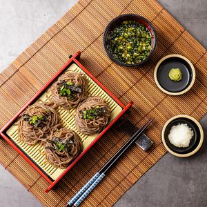 다림식품 냉모밀소바 10인분세트 모밀육수 200g x10팩 + 메밀면2kg 토핑포함(갈은무+와사비+김가루)