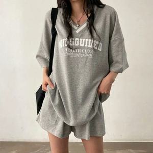 [오노마] ONM 여자 데일리 루즈핏 브이넥 반팔반바지 트레이닝 셋업