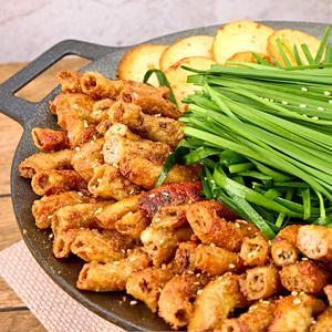 바삭한 겉과 곱이 꽉 찬 정아네 소곱창구이 160g+소스