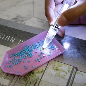 LED 조명 스톤 펜 DIY 다이아몬드 페인팅 크로스 스티치 포인트 도구 자수 모자이크 액세서리 1pc