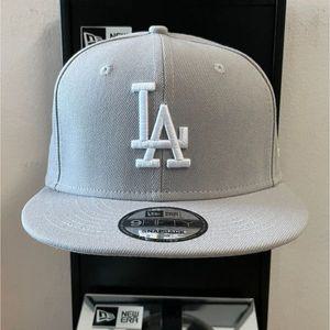 [관부가세포함] MLB - 로스앤젤레스 다저스 9FIFTY 조절식 스냅백 뉴 에라 캡 라이트 그레이