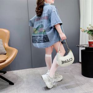 여자 루즈핏 반팔 흑청진청 캐주얼 청자켓 얇은 데님 셔츠 여하 아메리칸 빈티지 루