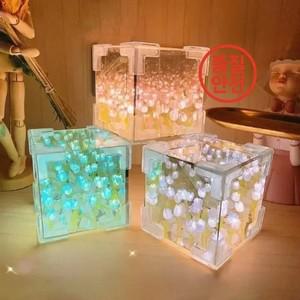 큐브 여자 친구 커플 새로운 크리 에이 티브 Diy 튤립 꽃 바다 3 차원 작은 밤 램프 재료 패키지