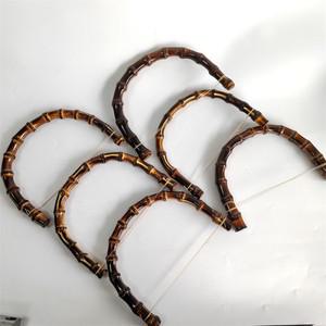 외부 7.09(18cm)X5.51(14cm) 두께 1.3cm-1.5cm U자형 실제 대나무 손잡이 오른쪽  왼쪽 구멍 지갑 프레임