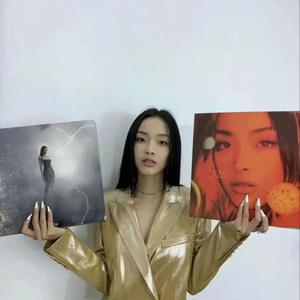 Lexie Liu 자필 앨범 2029 Meta Ego 한정판, 중국어 버전 가수 CD 선물, 컬렉션