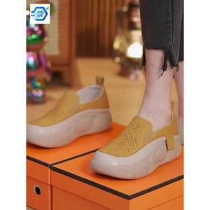 여성 슬립온 키높이 엄마 캐주얼화 할머니 발편한 신발 통굽