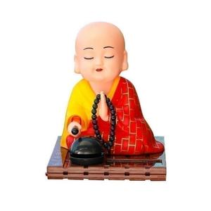 태양열 충전 목탁치는 스님 동자승 자동차 인형 노호혼 인테리어 소품