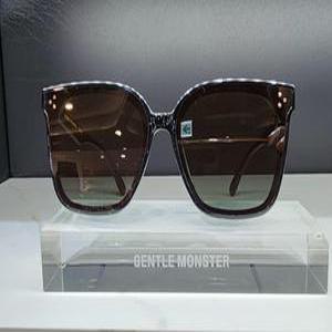 HE&SHE [] GENTLE MONSTER HER01 젠틀 몬스터 대인기 브랜드 선글라스 웰링턴 선글라스 오버사이즈 패션