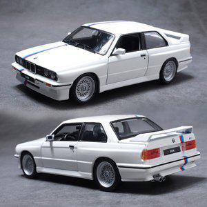 [브라고] 1:24 BMW M3 (E30) 1988 화이트 올드카 다이캐스트 모형 자동차