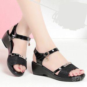 라인댄스신발 발이편한 웨지힐 오픈 코디 라틴 큐빅 미들힐