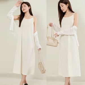 끈나시 데일리 원피스 2color 블랙 화이트 비치지 않는 주름소재