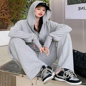[오노마] ONM 여성 소프트 후드 셋업 투웨이지퍼 크롭 트레이닝세트