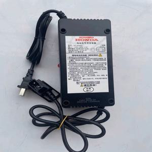 전기 자전거 충전기 S08 48V T1 400 사각형 USB 그레이