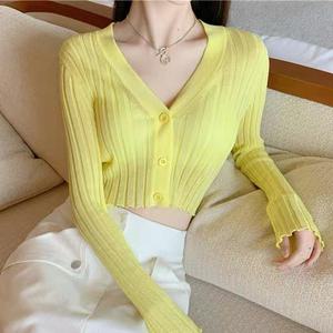 채핏 컬러즈 크롭 가디건 섹시탑 크롭 아우터 브이넥 간절기 스판 데일리룩 여친룩