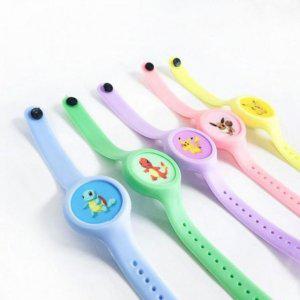 퇴치 악세사리 캐릭터 모기 랜덤 팔찌 LED 야외활동용