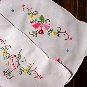 4PCS 코튼 수제 수 놓은 냅킨, 플레이스 매트, 테이블 매트, 파티 냅킨 디너 매트 28X42CM 23x33cm 손수건