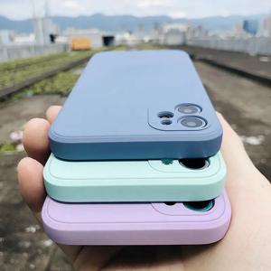 모토로라 모토 G84 G54 G34 5G 모토 G32 E13 4G G24 모토 엣지 네오 백 소프트 커버 Funda 용 고급 액체 실리콘 충격 방지 케이스