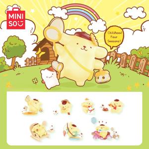 MINISO Sanrio Pompompurin 어린 시절 사계절 시리즈 블라인드 박스 모델 장식품 생일 선물 Kawaii 애니메이션 주변 장난감