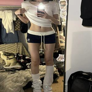 아메리칸 스타일 스포티 짧은 반바지 여성 여름 낮은 허리 컬러 블록 캐주얼 야외 착용 3/4 길이 핫 바지