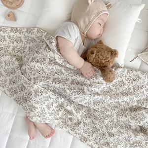 여름 아기 담요 Swaddle Wrap 2 레이어 얇은 이불 모슬린 담요 꽃 프린트 거즈 Swaddling 어린이 수건 침구
