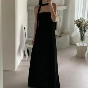 클래식 블랙 이브닝 드레스 섹시한 Strapless 새틴 웨딩 드레스 우아한 바닥 길이 A 라인 간단한 신부 드레스