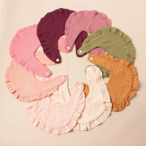4PCS 연꽃 잎 가장자리 더블 크레페 아기 침 수건 면화 편안한 아기 먹이 턱받이 아기 소프트 스냅 버튼 턱받이