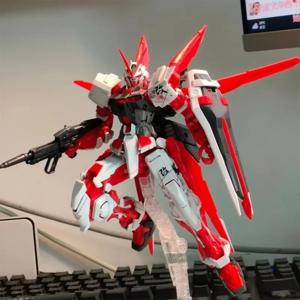스타 Astray 레드 프레임 MBF-P02 HG 1/144 모델 액션 피규어 조립 데스크탑 장식 어린이 장난감 선물 소장품