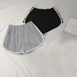 여름에 적합한 스포츠 반바지 여성용 폴리에스테르 섬유 소재 속옷 잠옷 및 레깅스