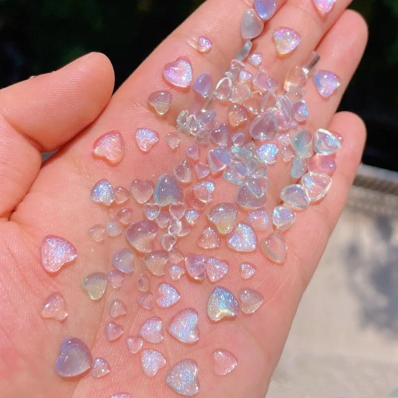 50pcs Kawaii 액세서리 수지 네일 아트 매력 만화 하트 네일 장식 혼합 크기 대량 매니큐어 라인 석 쥬얼리 DIY