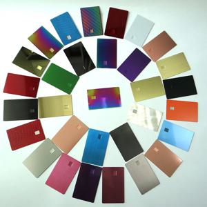 1pcs 무료 배송 빈 4442 작은 칩 슬롯 금속 명함, 스트립 및 서명이있는 금속 신용 카드