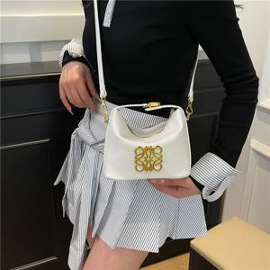 여성용 유니크 하이엔드 미니멀리스트 메신저 백, 빈티지 가죽 디자인, 트렌디한 레터 로고, 슈퍼스타 쇼에 딱