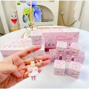 Sanrio 시리즈 블라인드 박스 장난감 마론 크림 키 체인 참 애니메이션 토끼 토끼 액세서리 친구 생일 선물 주변기기