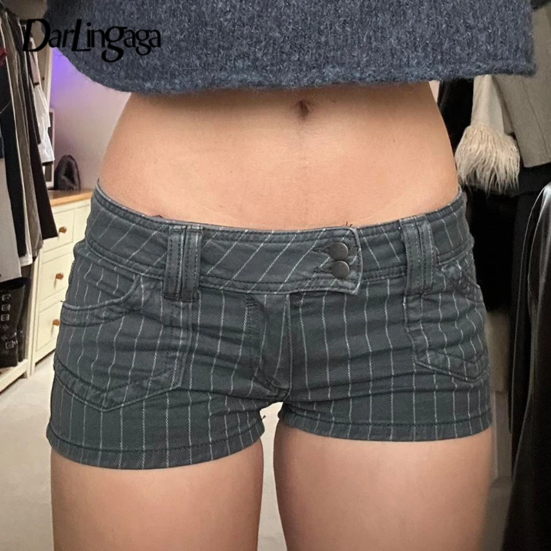 Darlingaga 하라주쿠 스트라이프 버튼 마이크로 데님 반바지 여성 여름 로우 허리 포켓 바지 Hottie's Slimming Mini Pants