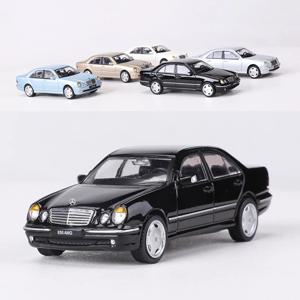 SHADOW 1:64 E55 W210 합금 모델 자동차